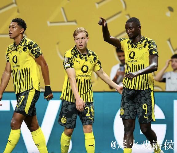 多特奋战药厂,2比1险胜锁定胜局 多特奋战药厂,2比1险胜锁定胜局